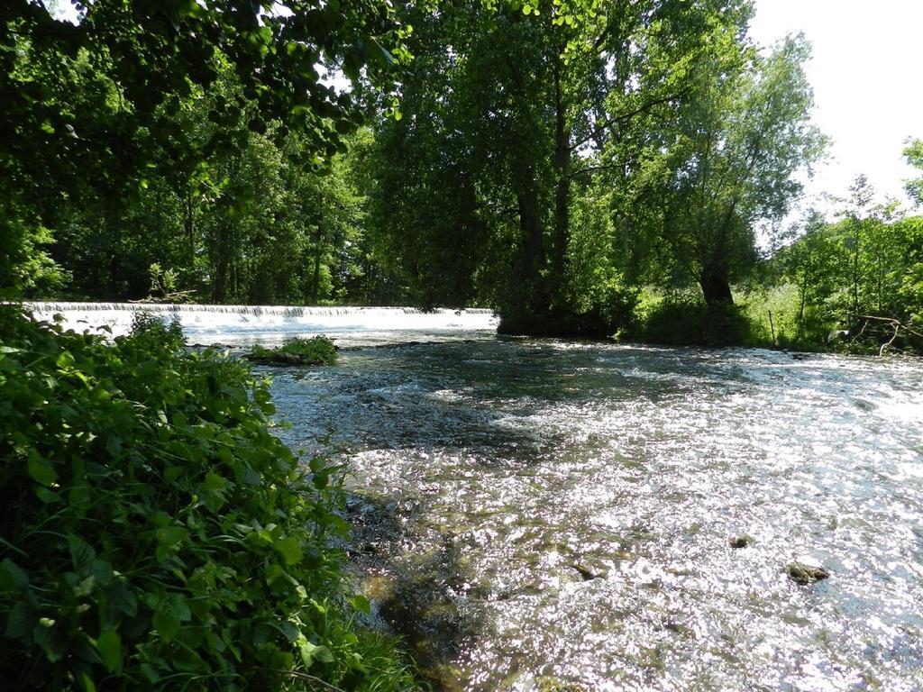 Gite La Grenouillere Esqueheries المظهر الخارجي الصورة